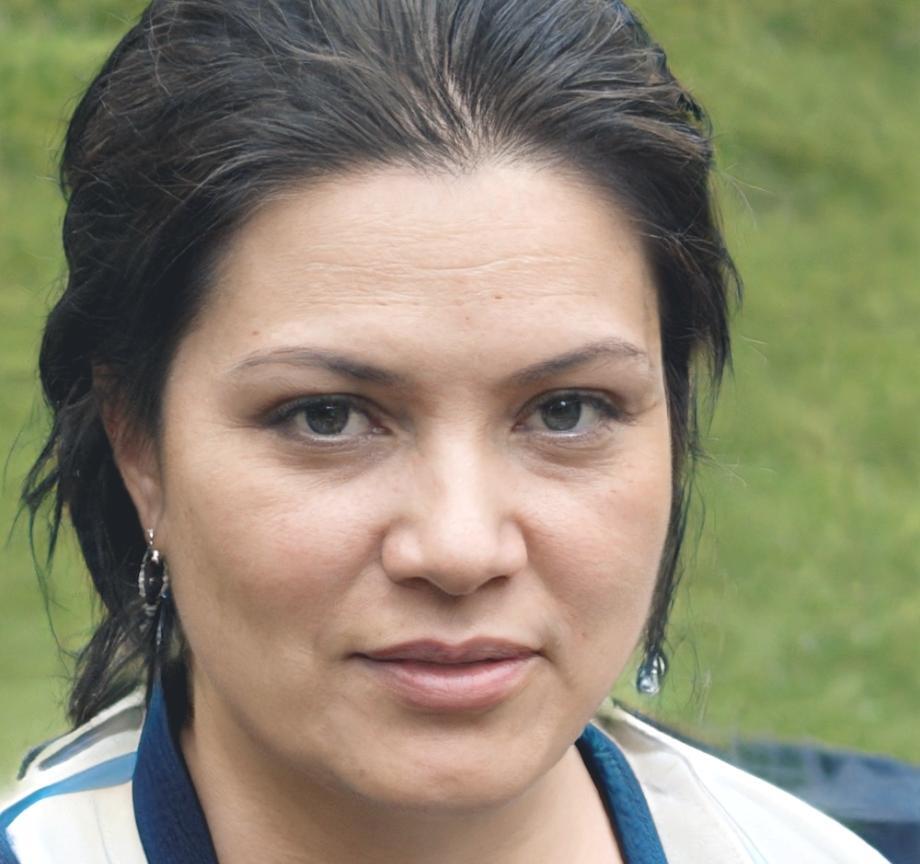 Porträt von Dr. Elena Kowalski